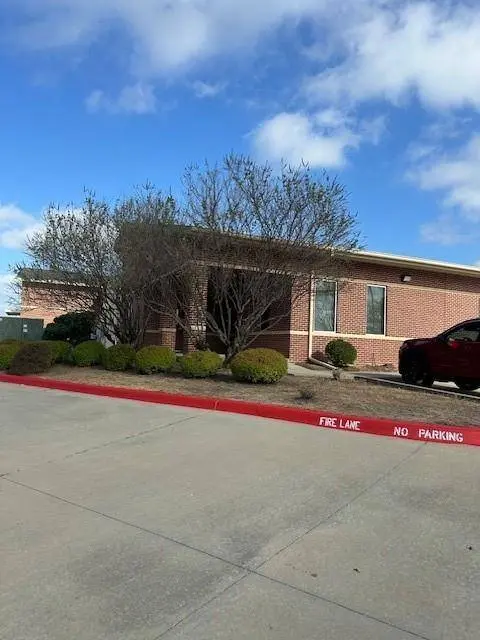 870 NE Loop 286, Paris, TX 75460