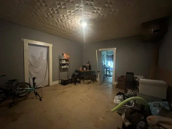 828 E Price Street, Paris, TX 75460