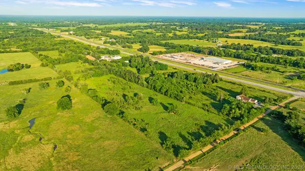 1093 N 4260 RD, Hugo, OK 74743