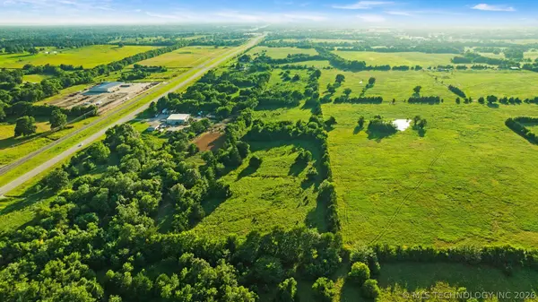 1093 N 4260 RD, Hugo, OK 74743