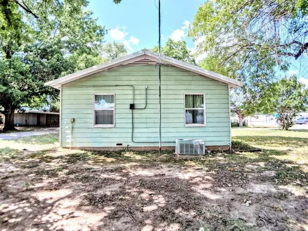 1901 Chico Highway, Bridgeport, TX 76426