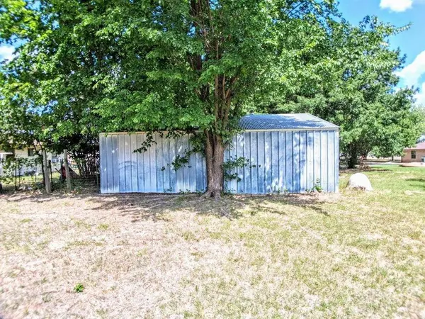 1901 Chico Highway, Bridgeport, TX 76426