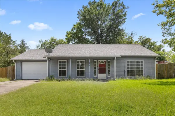 707 W Oklahoma ST, Hugo, OK 74743