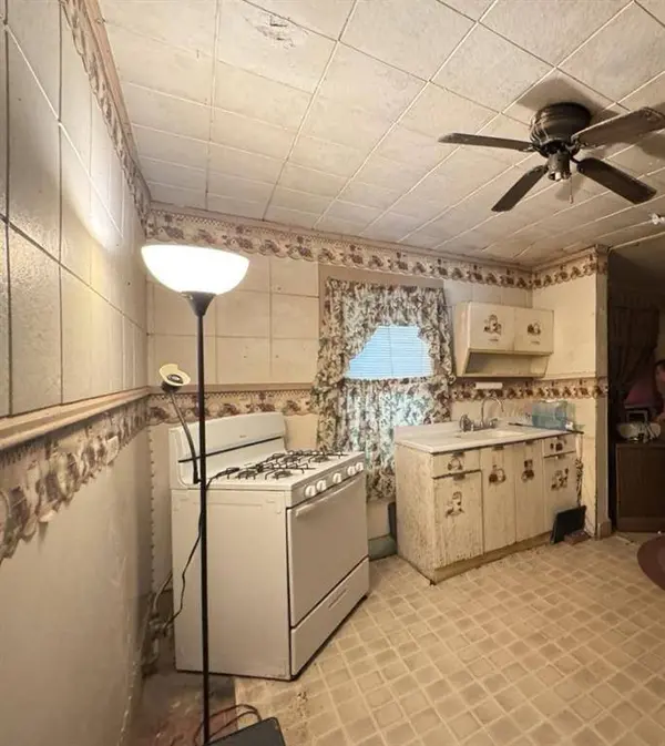 210 Oak Run, Whitney, TX 76692