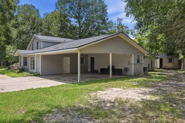 415 County Road 758, Buna, TX 77612