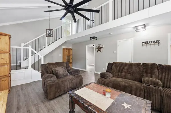 415 County Road 758, Buna, TX 77612