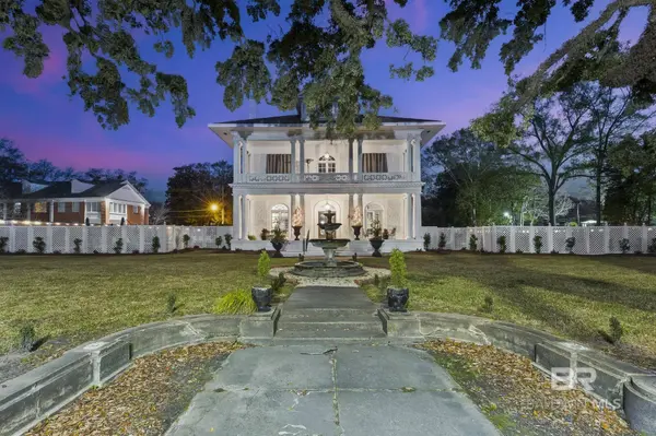 1410 Government Street, Mobile, AL 36604