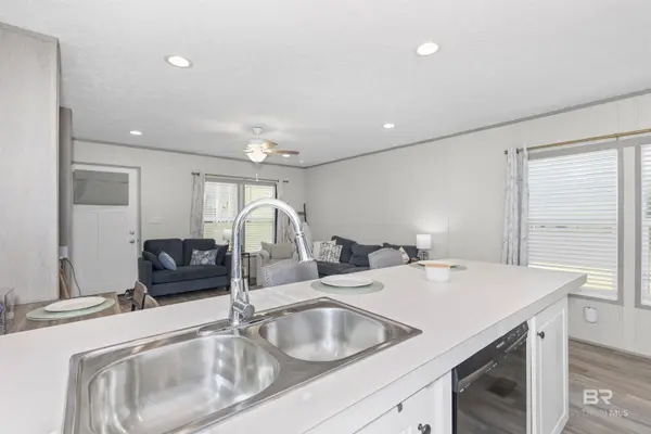 7987 Juniper Creek Drive, Wilmer, AL 36587