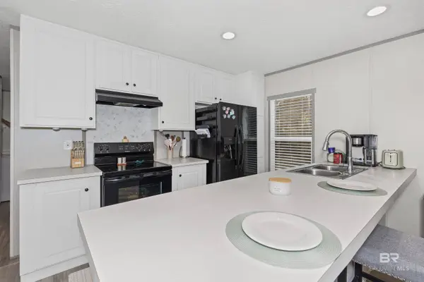 7987 Juniper Creek Drive, Wilmer, AL 36587