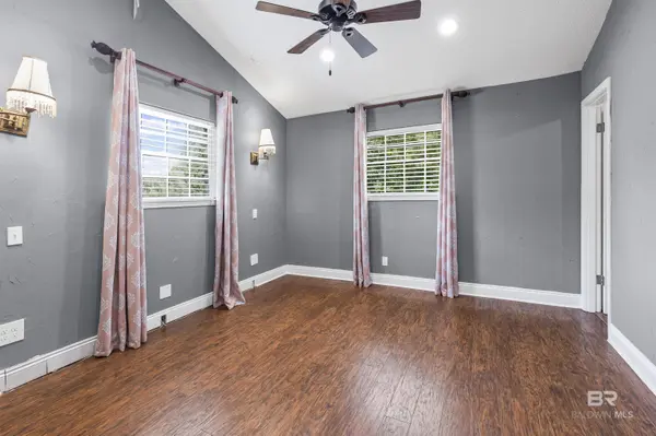 36 Ridgeview Drive, Chickasaw, AL 36611