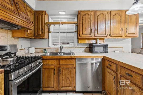 5510 Richmond Road, Mobile, AL 36608