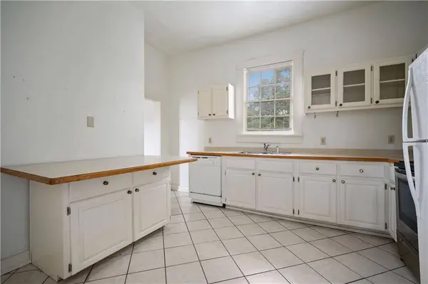 1010 Dauphin ST, Mobile, AL 36604