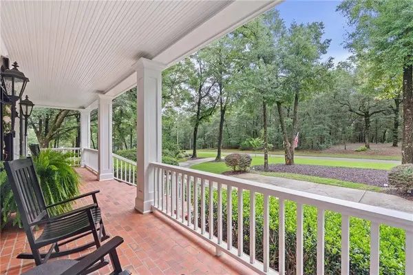 8200 Whisper Lakes CT, Mobile, AL 36619
