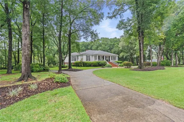8200 Whisper Lakes CT