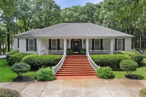 8200 Whisper Lakes CT, Mobile, AL 36619
