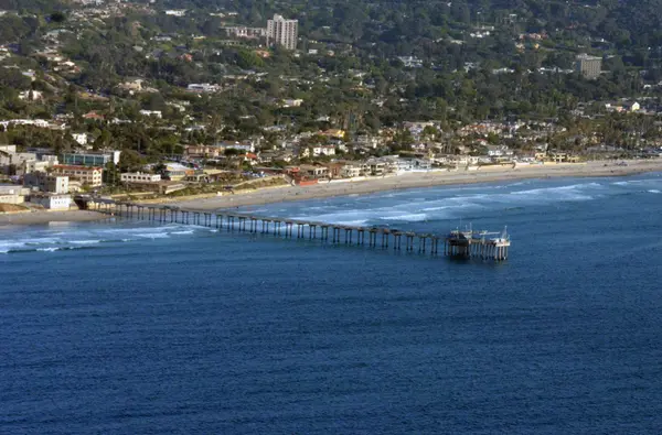 La_Jolla_Shores_photo_D_Ramey_Logan