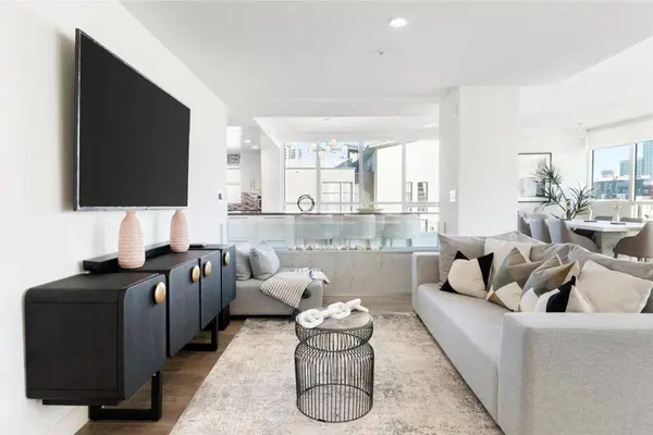 510 1st Ave #402, San Diego, CA 92101