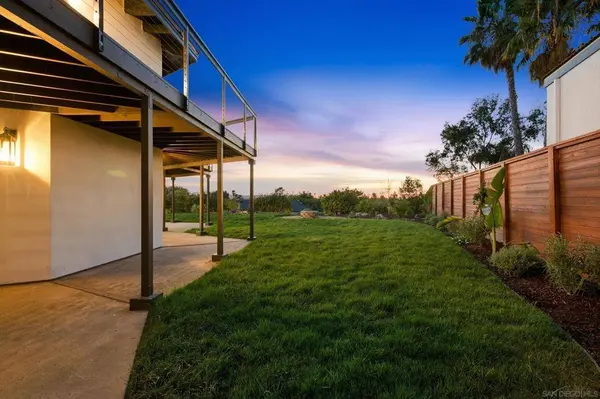 7619 Cortina Ct, Carlsbad, CA 92009