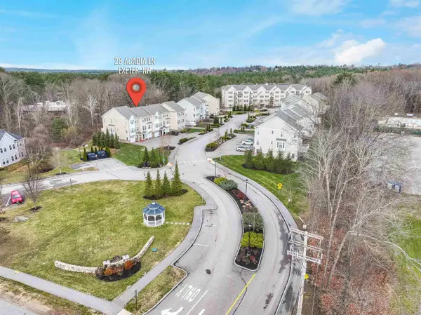 28 Acadia LN, Exeter, NH 03833