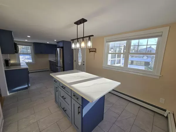 107 Beech Ridge RD, York, ME 03909