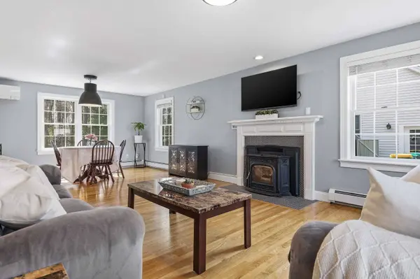 17 Lupine LN, Rochester, NH 03868