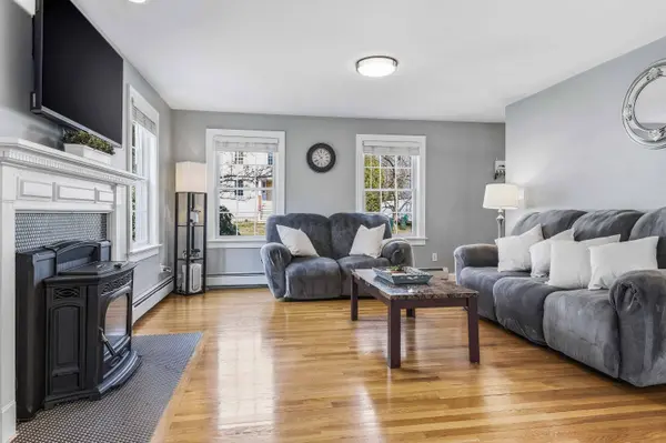 17 Lupine LN, Rochester, NH 03868