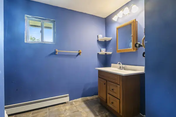 792 Limerick RD, Arundel, ME 04046