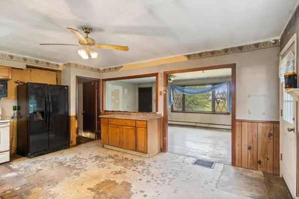 792 Limerick RD, Arundel, ME 04046