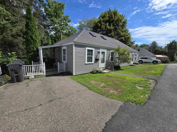 28 Boush ST, Kittery, ME 03904