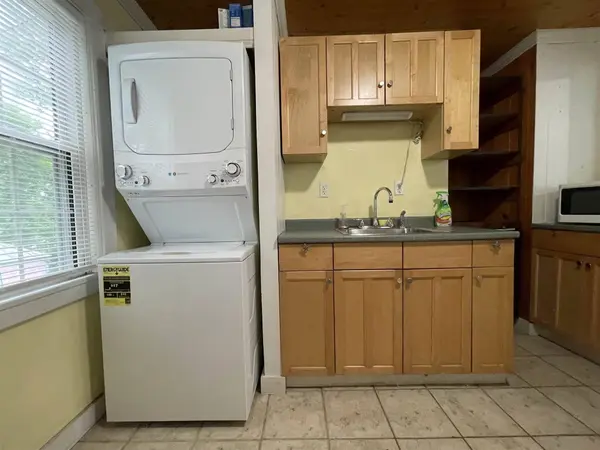 28 Boush ST, Kittery, ME 03904