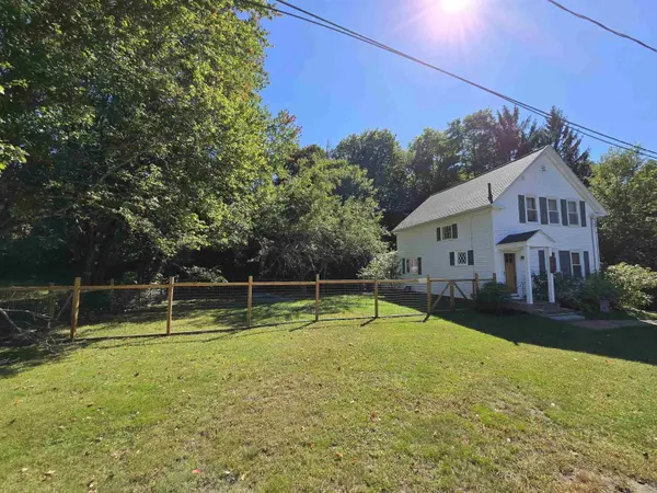 21 Willey ST, Rollinsford, NH 03869