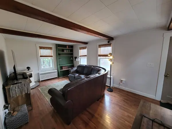 21 Willey ST, Rollinsford, NH 03869