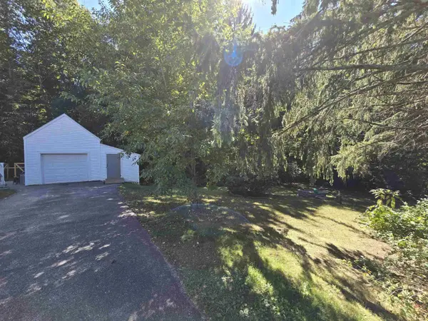 21 Willey ST, Rollinsford, NH 03869