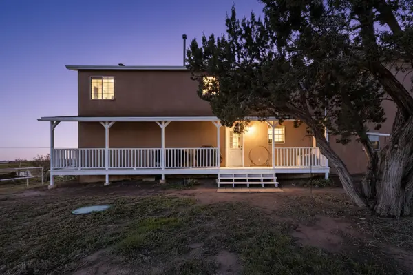 28 V-Hill Rd, Edgewood, NM 87015