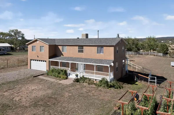 28 V-Hill Rd, Edgewood, NM 87015