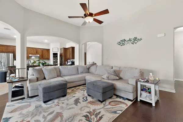 1025 Humble Way, Forney, TX 75126