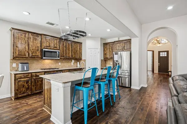 1013 Knoxbridge Road, Forney, TX 75126