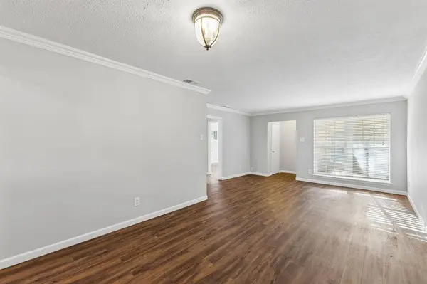 7021 Kingsbury Drive, Dallas, TX 75231