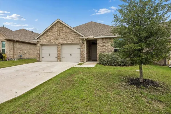 638 Hazeltine Road, Red Oak, TX 75154