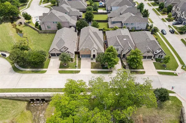2305 Leslie Lane, Mckinney, TX 75072