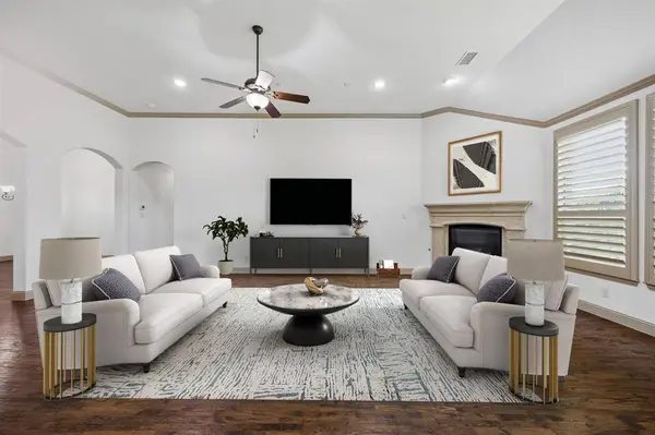 6814 Springwood Lane, Garland, TX 75044
