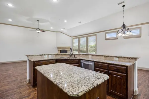 6814 Springwood Lane, Garland, TX 75044