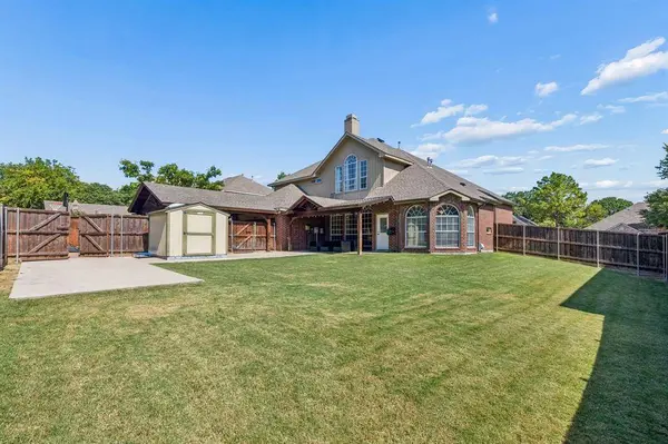 8710 Creekside Drive, Rowlett, TX 75089