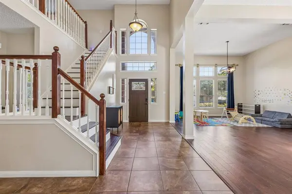 8710 Creekside Drive, Rowlett, TX 75089
