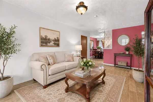 2251 Myrtlewood Drive, Dallas, TX 75232