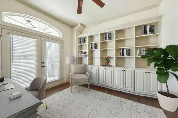 101 Beacon Court, Mabank, TX 75143