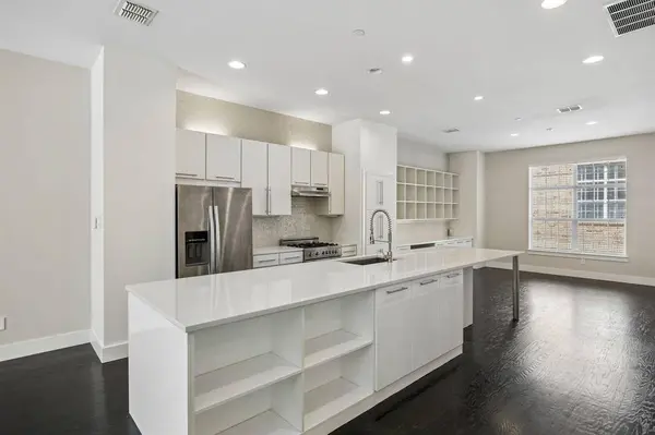 15745 Seabolt Place #51, Addison, TX 75001