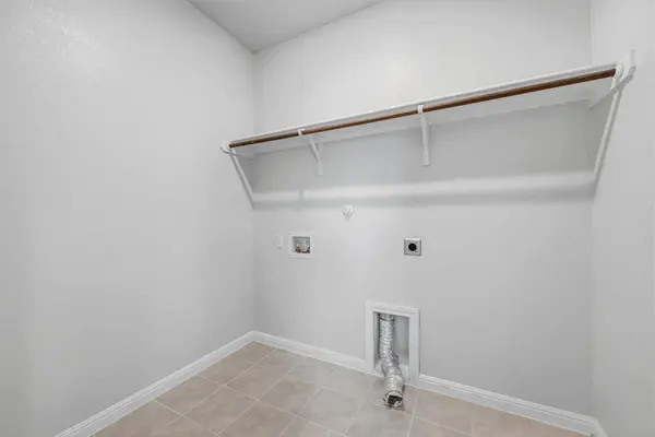 727 Gray Fox LOOP, Hutto, TX 78634