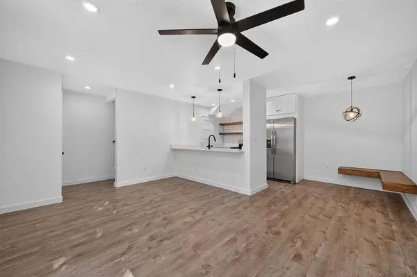 2124 Burton DR #133, Austin, TX 78741