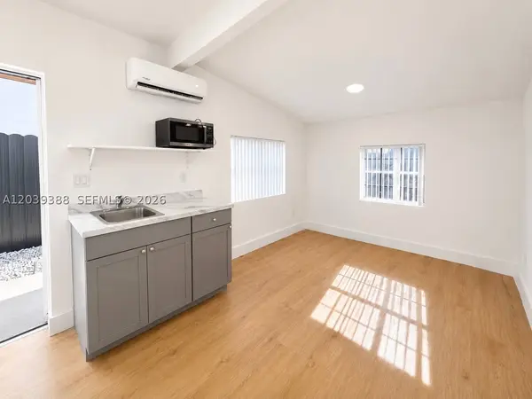 330 NW 56th Ave #2, Miami, FL 33126